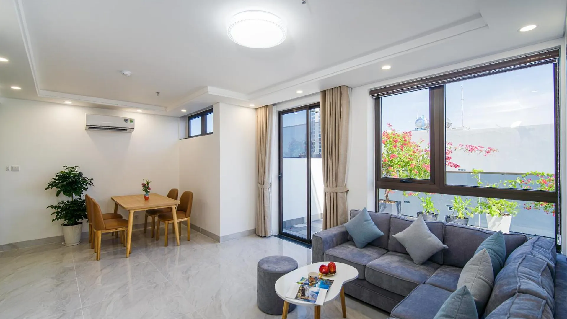 Hsuites Riverside Hotel And Apartment Da Nang 0*,  Vietnam